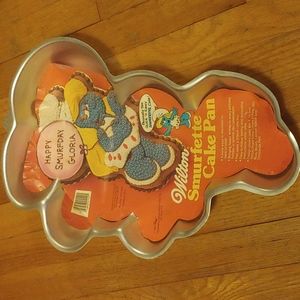 Vintage 1983 Smurfette Wilton Cake Pan